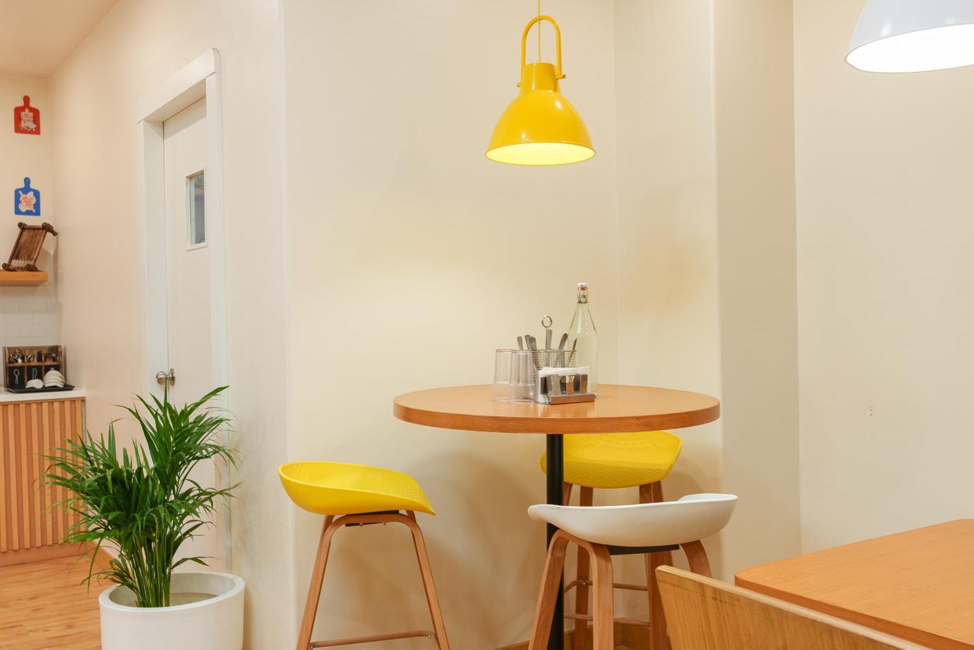 Bloom Boutique - Connaught Place Area Нью-Делі Екстер'єр фото
